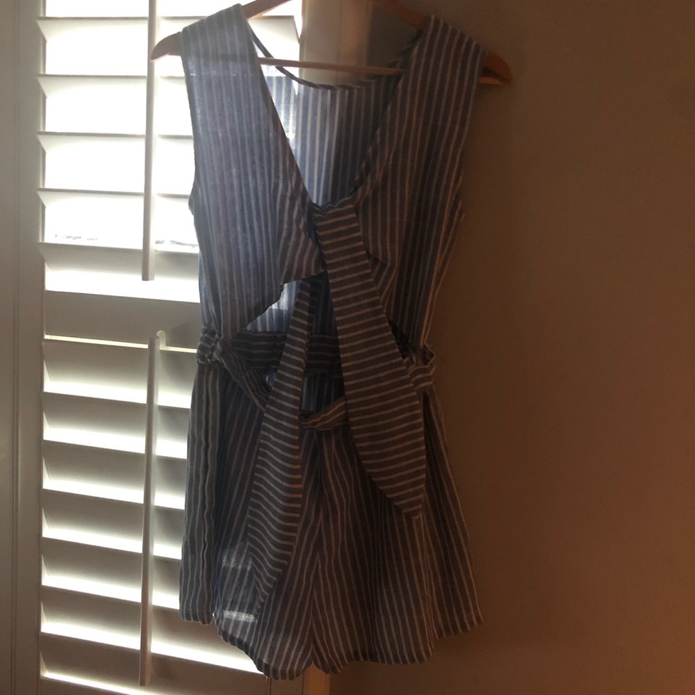 Romper in blue and white stripe - Picture 2 of 6
